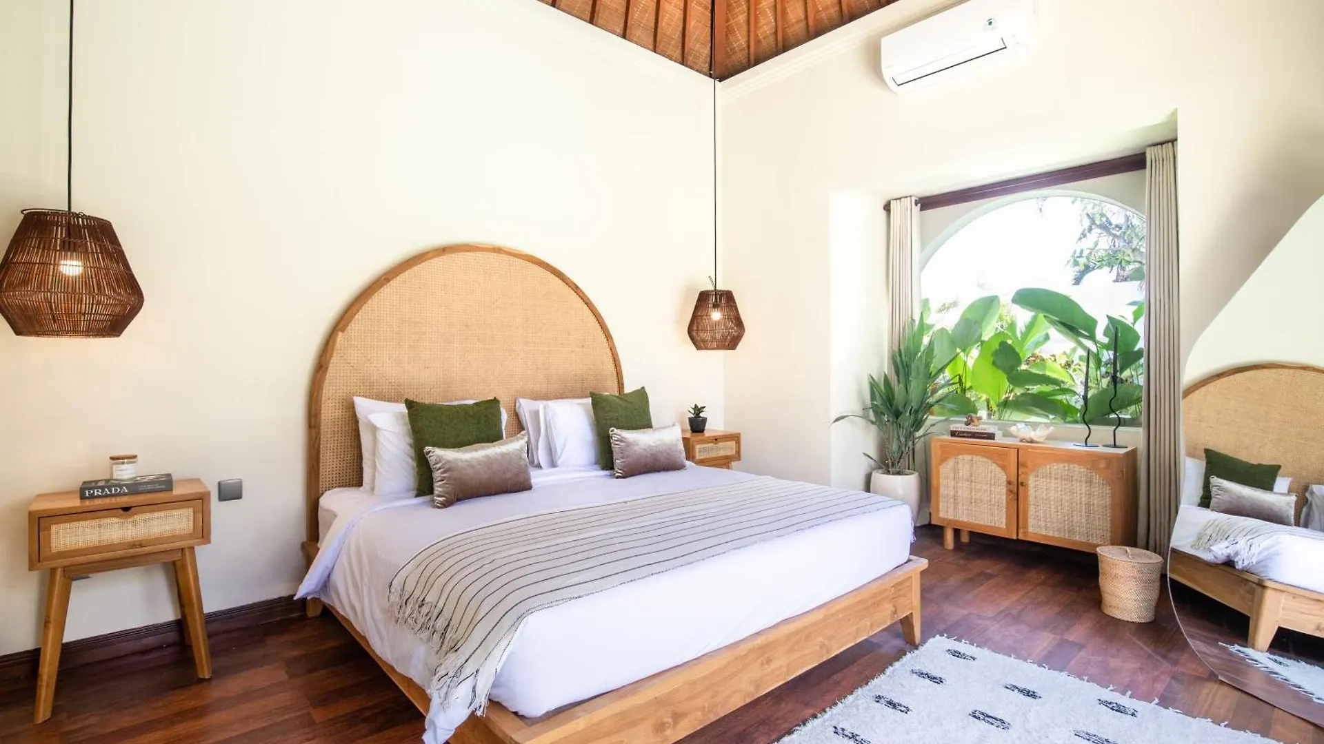 Newly Renovated 4Br Villa 400M To Canggu Beach Holiday home Canggu (Bali)
