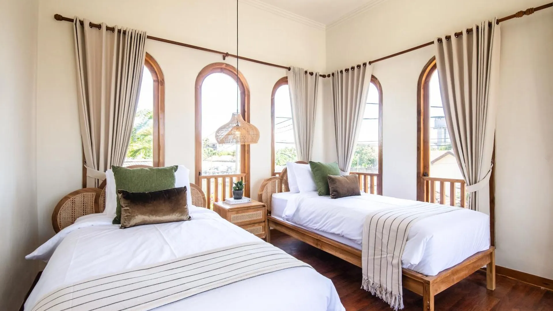 Holiday home Newly Renovated 4Br Villa 400M To Canggu Beach