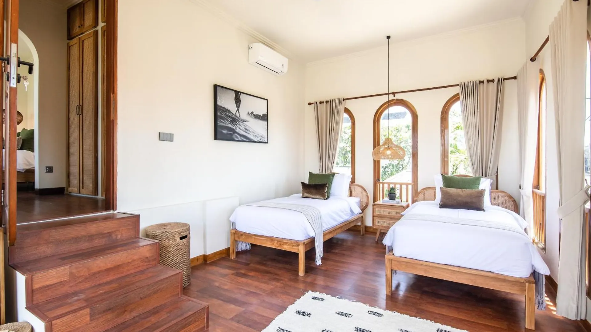 Newly Renovated 4Br Villa 400M To Canggu Beach Holiday home